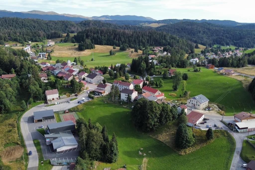 Chic & Champetre Au Coeur Du Haut-Jura Lamoura Buitenkant foto